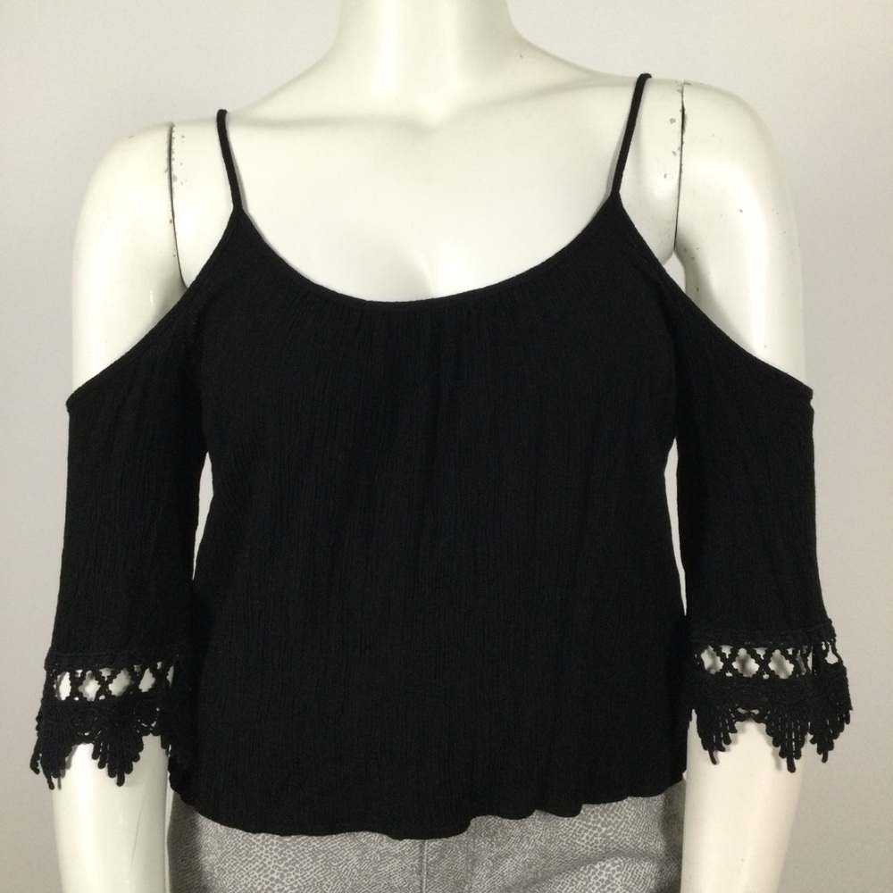 STREETWEAR SOCIETY Black Spaghetti Strap Cold Shoulder Shorty Top